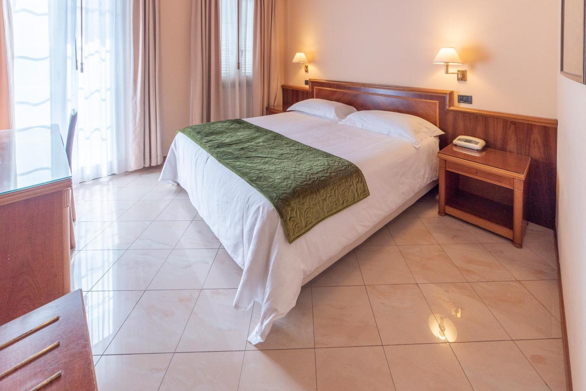 Hotel Bettina Mergozzo Zewnętrze zdjęcie